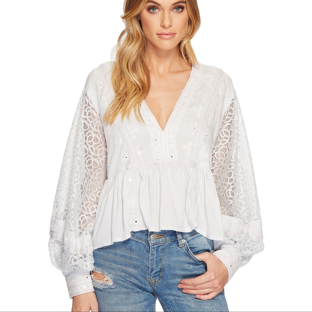 SALE Host Pick NWT Free People Lace Top Medium - Picture 1 of 8
